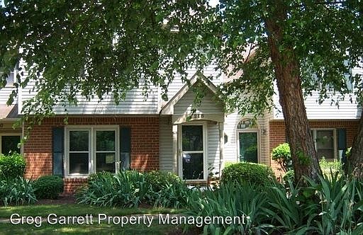 1st image of 218 Alder Wood Dr