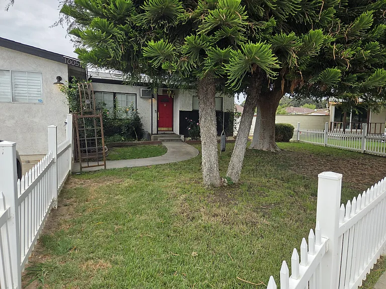 10051 Judy Ct — Photo 2