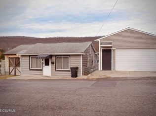 1551 W Holly St, Coal Township, PA 17866