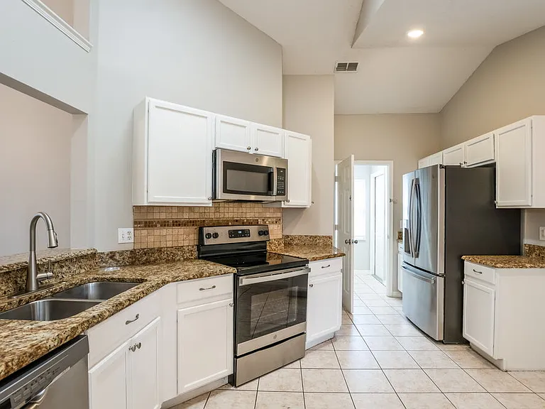 7920 Oakstone Ct — Photo 5