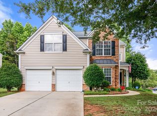 9725 Chanson Pl, Matthews, NC 28105