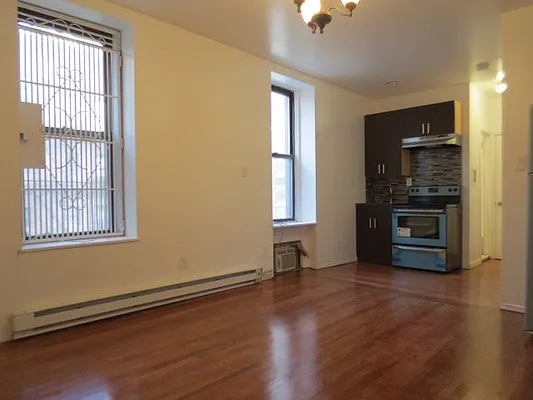 Rented by Mason Group LLC | media 7