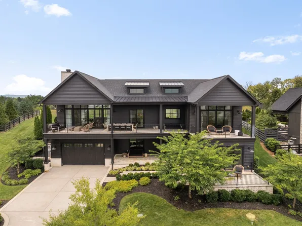 7365 Harlow Dr, College Grove, TN 37046