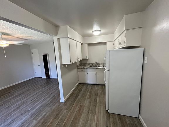 5th image of 3037 N Vagedes Ave #C
