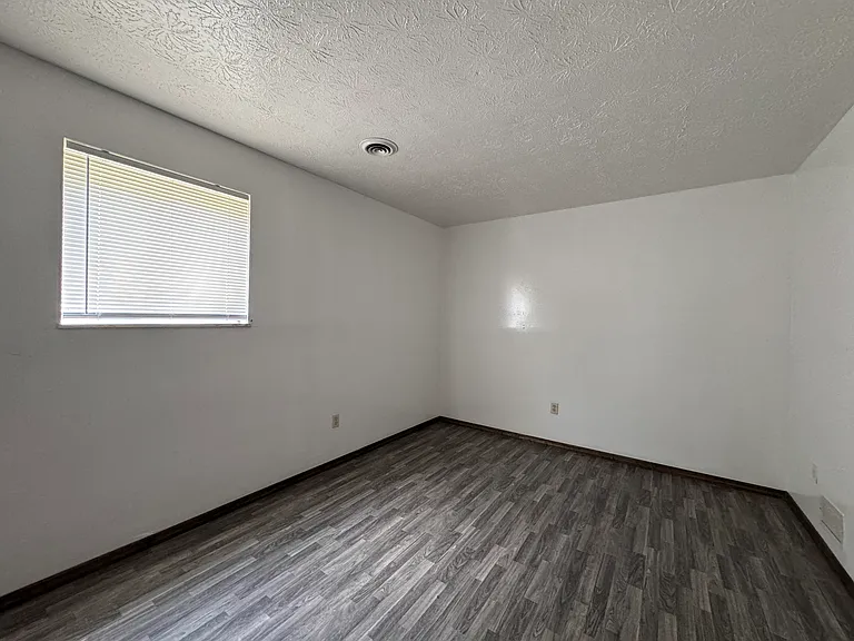 97 Palomino Dr #4 — Photo 7
