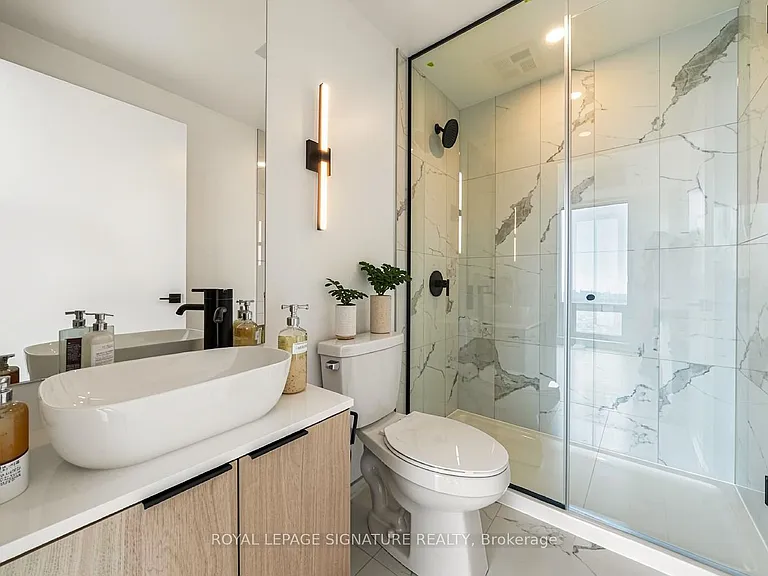 1185 Dupont St #2510 — Photo 15