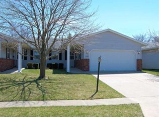 1304 Miller St, Washington, IL 61571