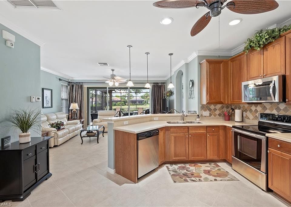 1st image of 10613 Camarelle Cir