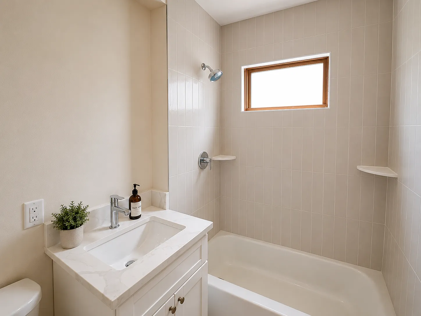 5 bed, 1600 sqft, $5,995 — Photo 4