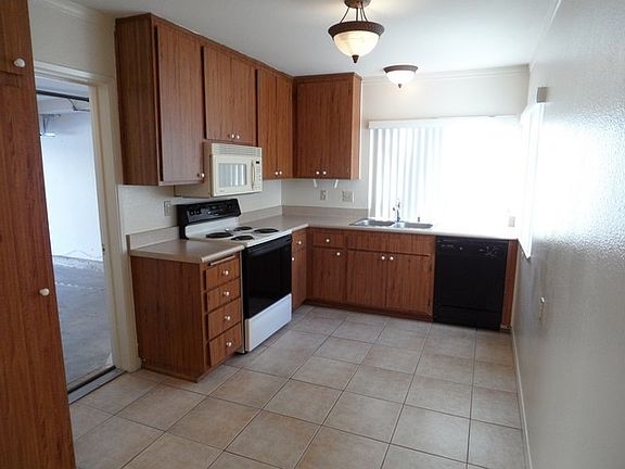 4th image of 1778 N Willow Woods Dr Unit A