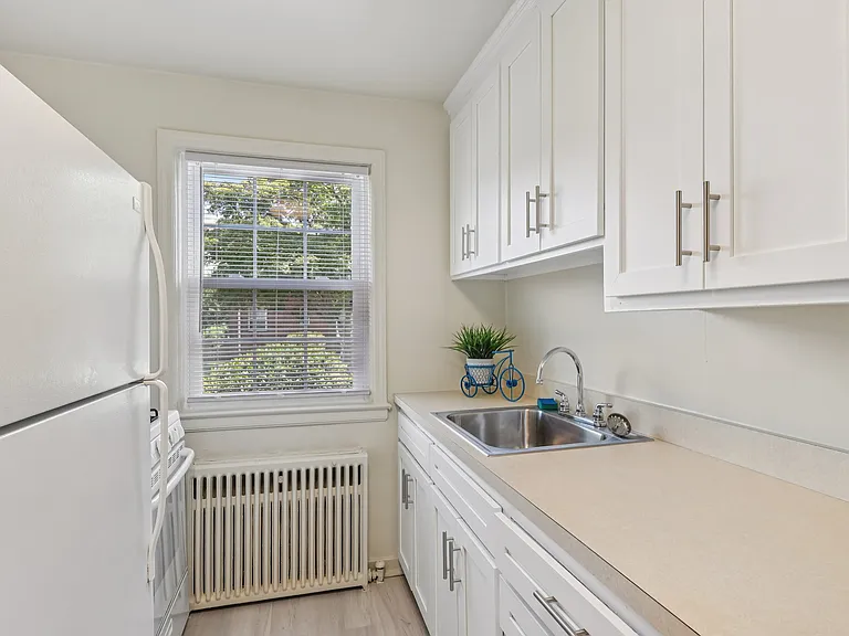 Greenwood Village Apartments — Photo 31