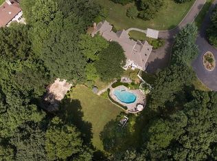 10 Wicks End Ln, Wilton, CT 06897