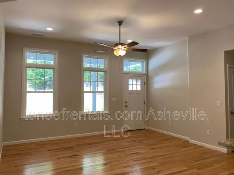 51 John Halford Ct — Photo 2