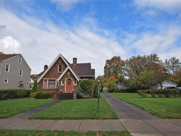 2nd image of 178 Westbridge Dr