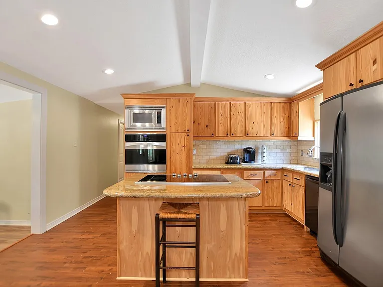 29115 Cherokee Ln — Photo 17