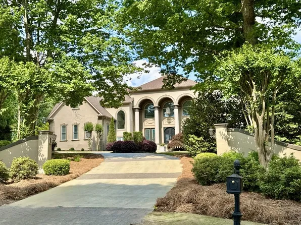 1905 Kathy Whitworth Dr, Braselton, GA 30517