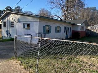 2414 N 5th Ave, Laurel, MS 39440