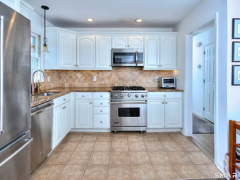 7 Richmond Hill Rd — Photo 5