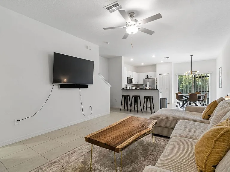 6076 Shiner St — Photo 7
