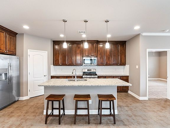 4th image of 2129 Crystal Bay Dr