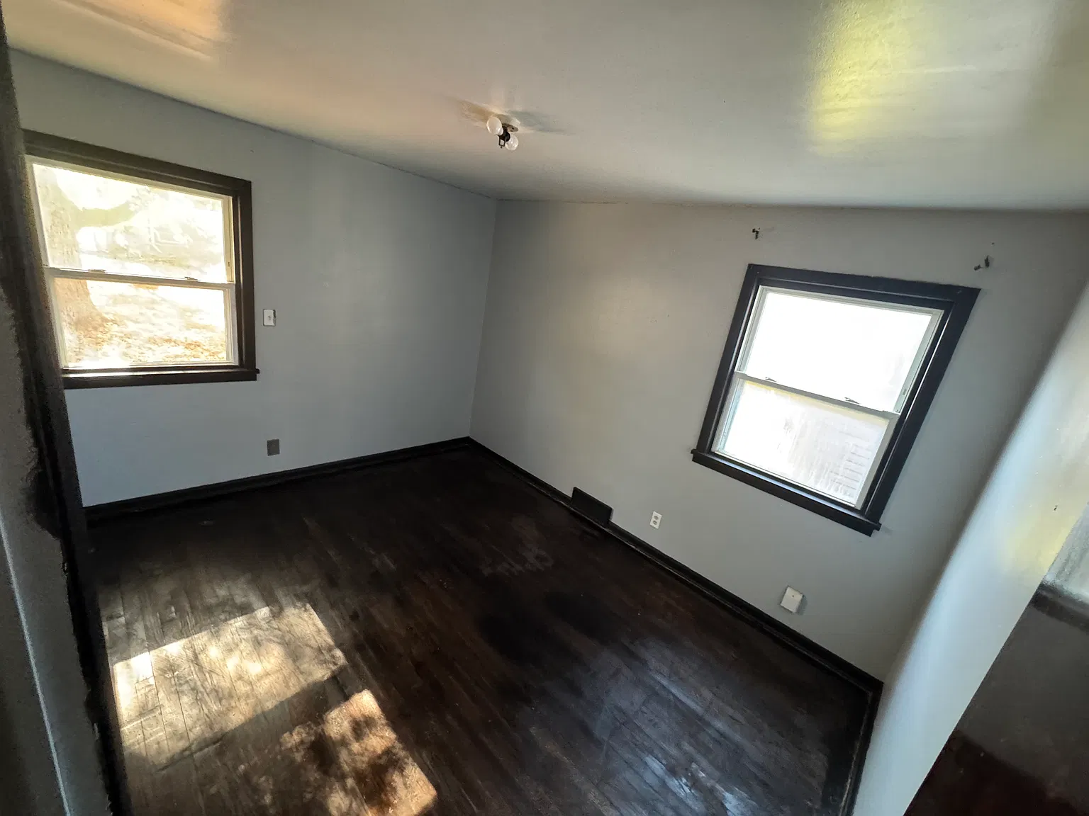 2 bed, 980 sqft, $1,250 — Photo 3