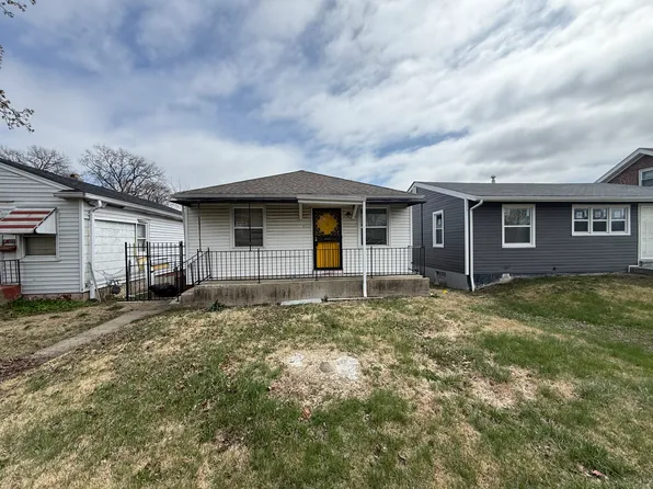 8504 Trafford Ln, Saint Louis, MO 63147