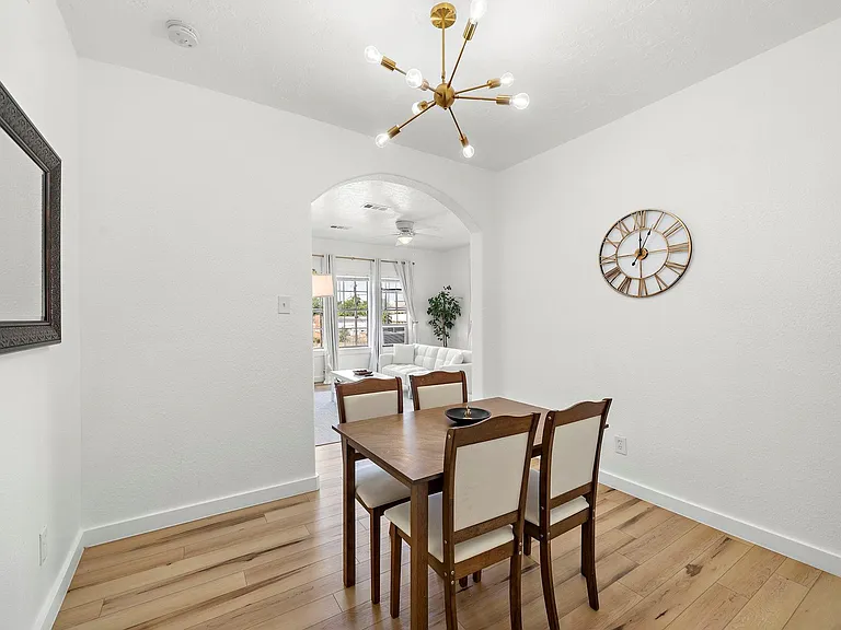 3901 Dallas St #D — Photo 11