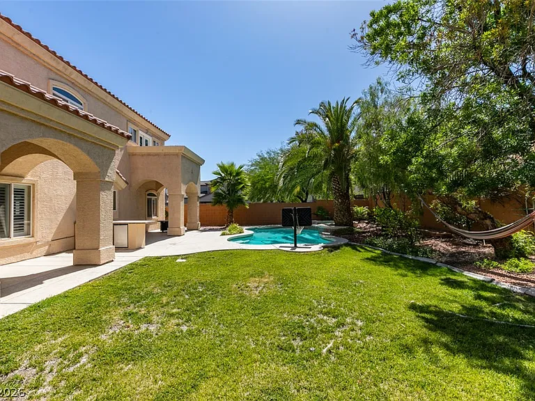 2598 Mizzoni Cir — Photo 30