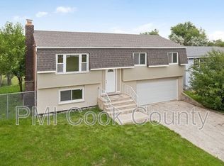 637 Sullivan Ln, University Park, IL