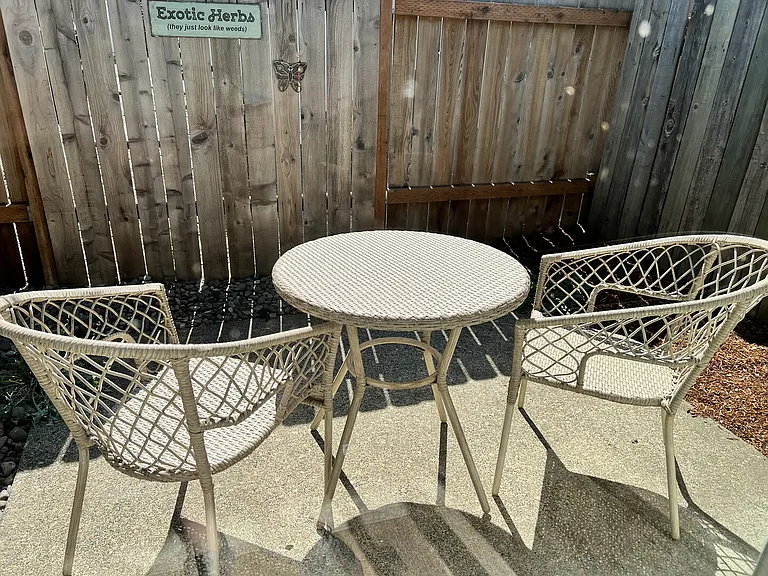 Catron St N — Photo 30