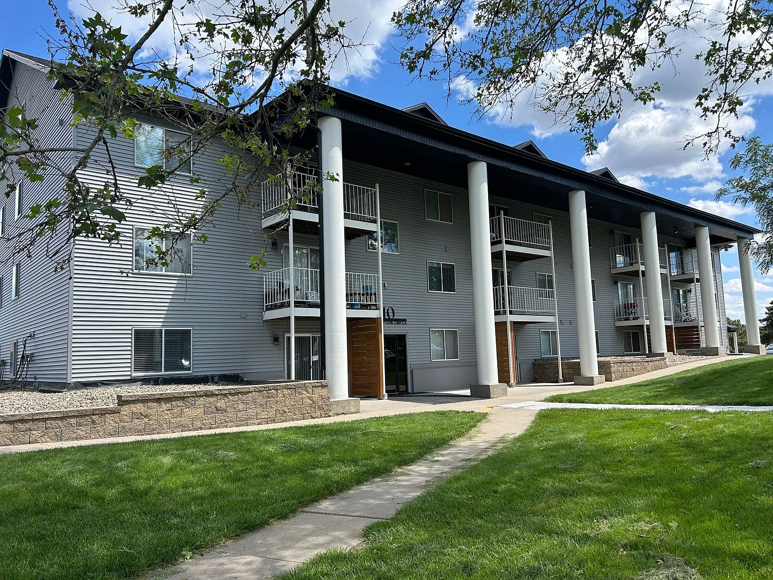 cpa - College Park Apartments — Photo 1