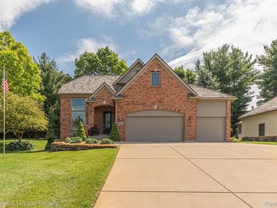 16443 Dawnlight Dr, Fenton, MI, 48430