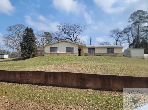 69 County Road 4116, Atlanta, TX 75551