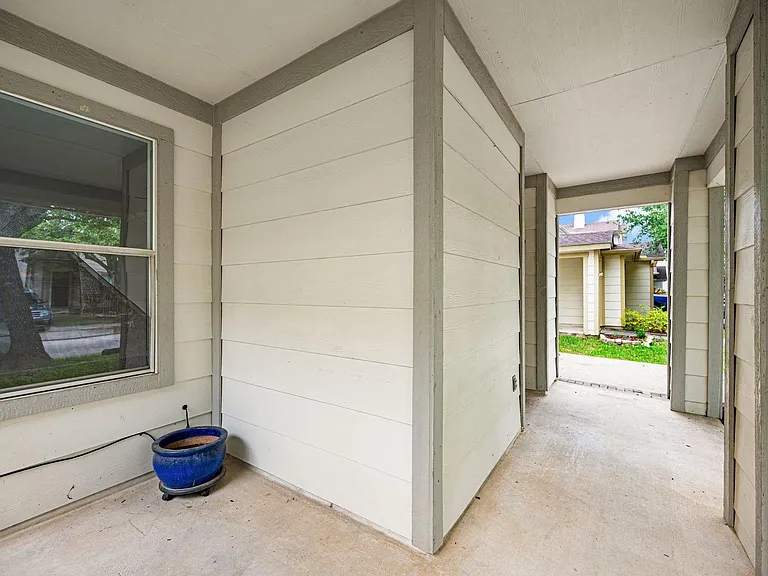 29627 Evergreen Hills Dr — Photo 3
