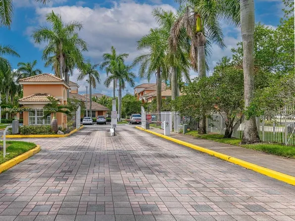 6968 SW 39th St APT F207, Davie, FL 33314