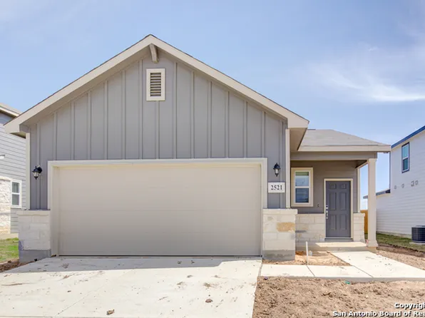 2521 Windle Lane, Seguin, TX 78155