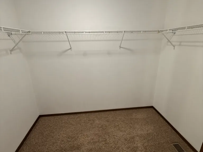 1225 Chancellor Dr — Photo 13