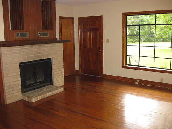 4701 Bit & Spur MKT 005_08012014