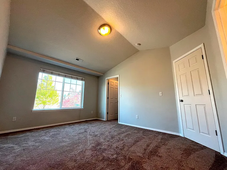 6443 SW 208th Ter — Photo 8