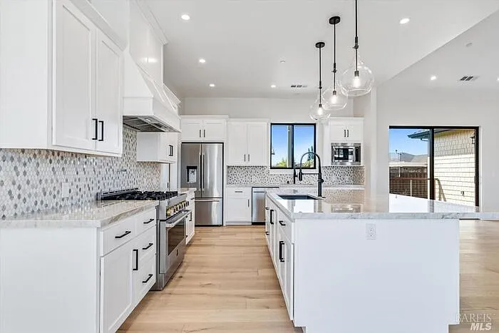 4563 Brighton Dr — Photo 3