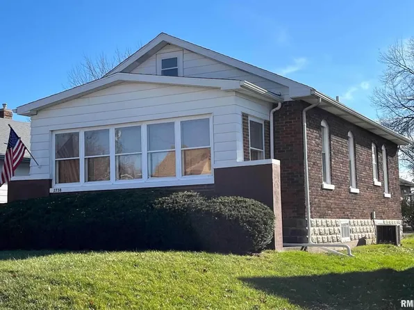 2738 College Ave, Quincy, IL 62301