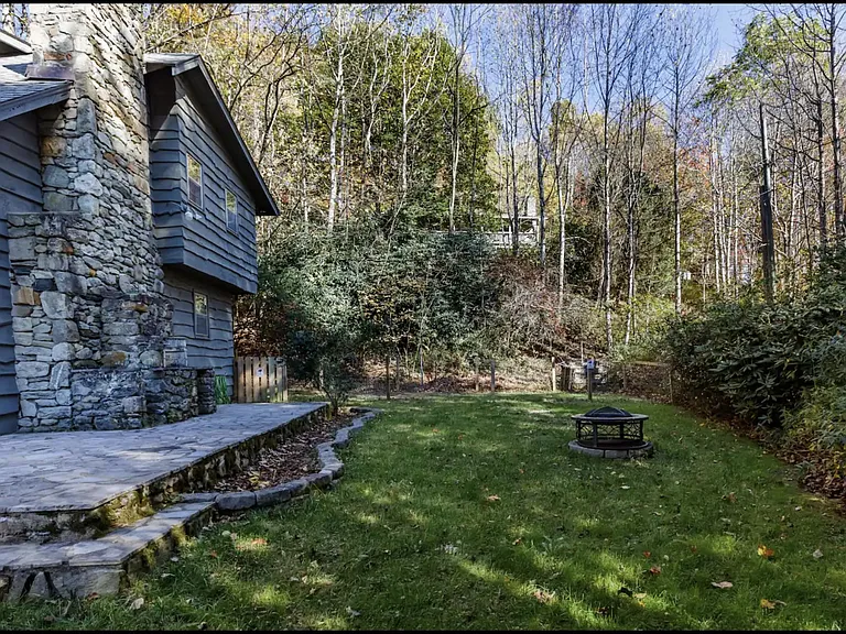 Large flat side yard