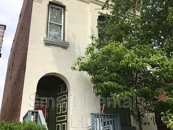4th image of 2239 Keokuk St #1