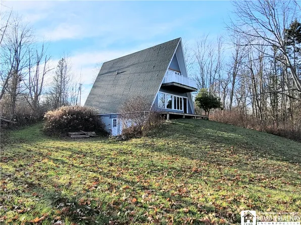 3472 Matson Rd, Jamestown, NY 14701