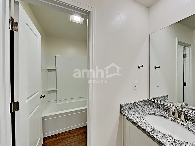 6914 35th Pl NE — Photo 13