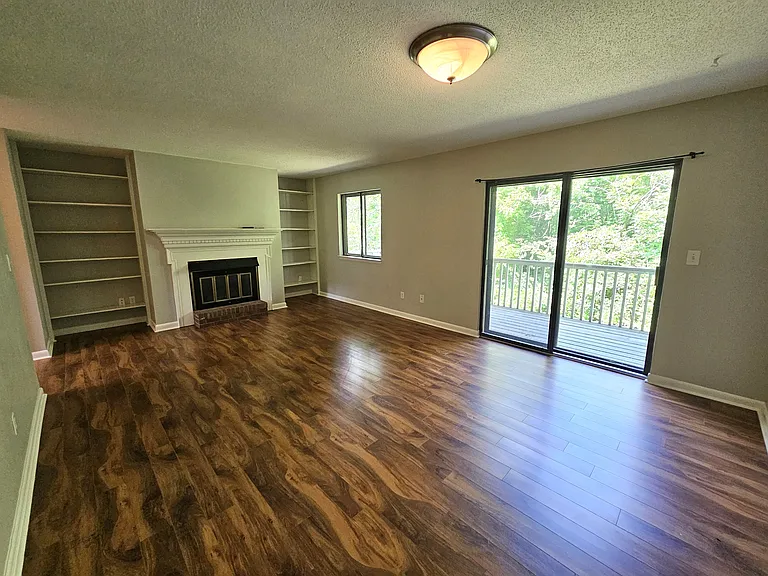800 Reads Lake Rd #317 — Photo 3