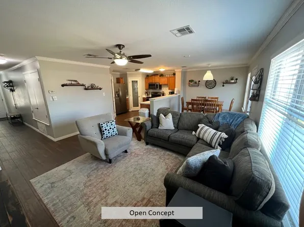 18112 Topsail Dr, Manor, TX 78653