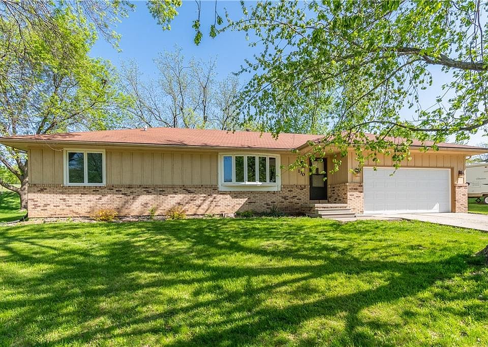 1st image of 130 Dayton Cir
