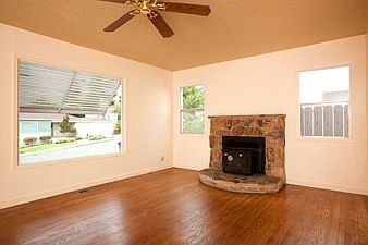 LR 1 :: 19268 Almond