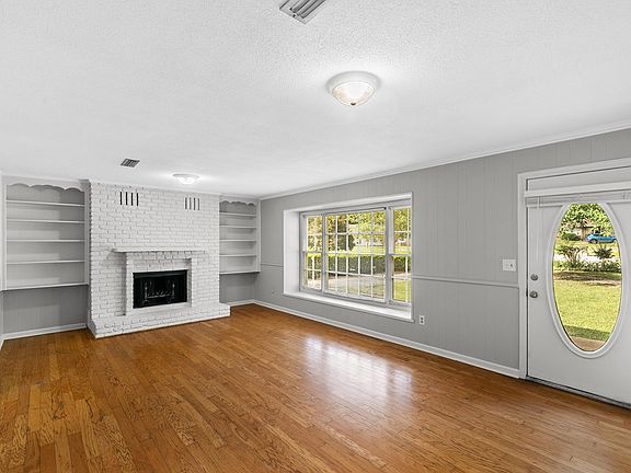 4th image of 1809 Medera Ct